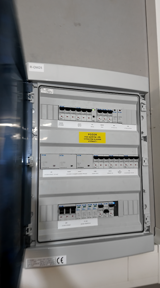 Data z provozu fotovoltaické elektrárny a baterie