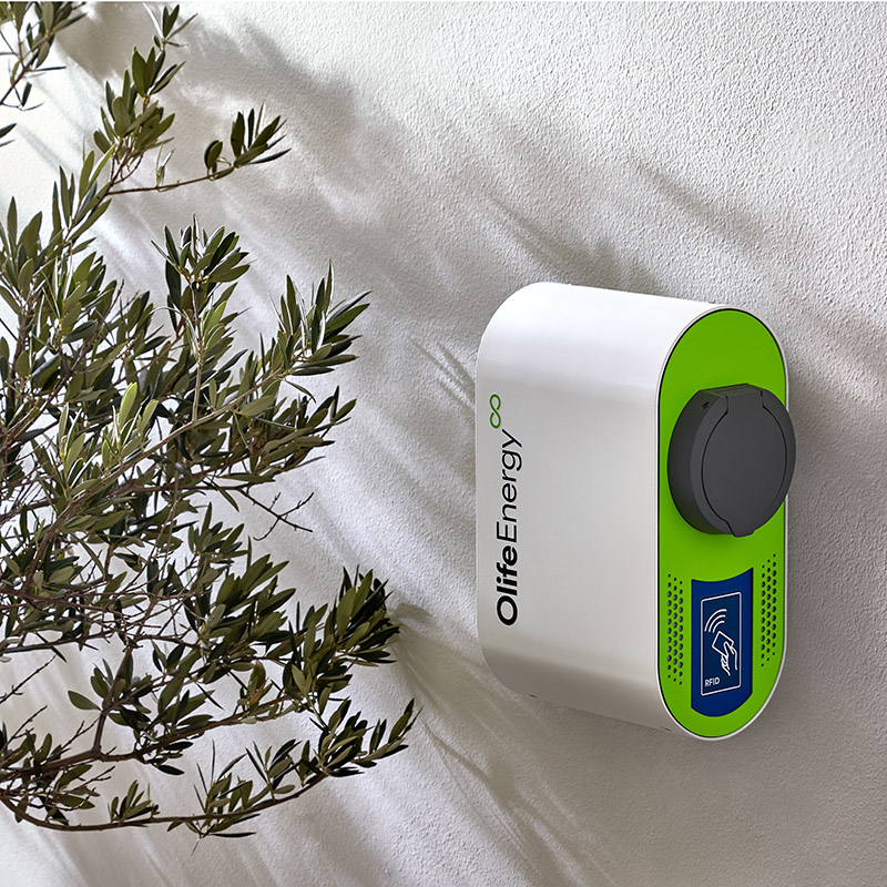 Olife Energy Wallbox AC 22kW - BASE - kroucený kabel Typ 2, 4m